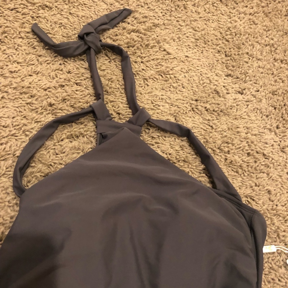 NWT Halter one piece swimsuit - Picture 4 of 10